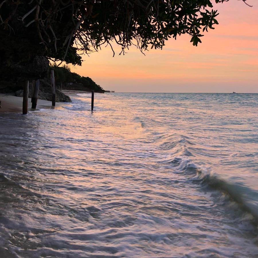 Sazani Beach Lodge And Tidal Lounge Nungwi Luaran gambar